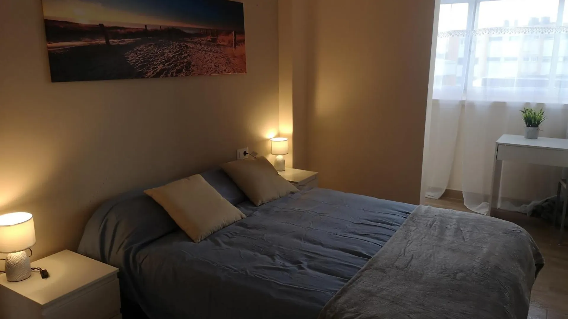 Hostal Mari: University Area Private Rooms with Shared Baths La Laguna  Spain